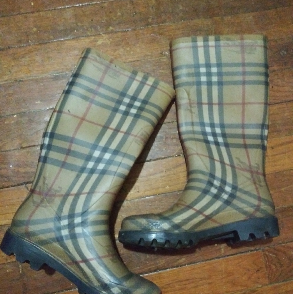 Burberry Rain Boots NoBox